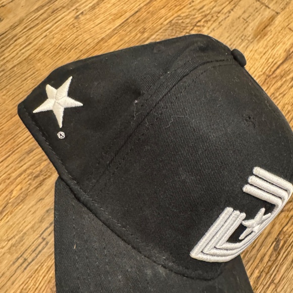 Preowned Triple D Dallas 2024 - Original Classics Black Cap Hat - Picture 2 of 5